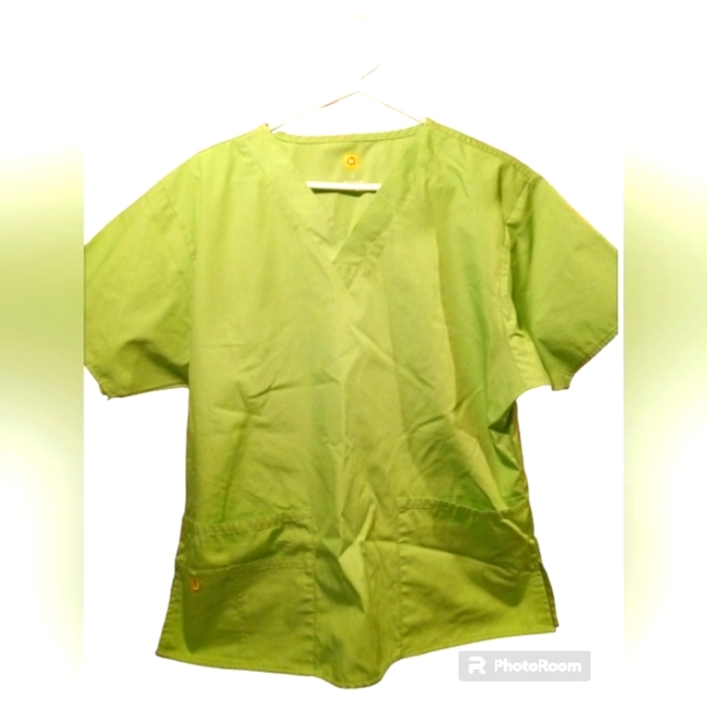 Wonderwink Women's Green Apple 🍏 Color Scrub Top